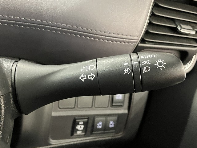 日産 セレナ 1.2 e-POWER ハイウェイスター Vの中古車