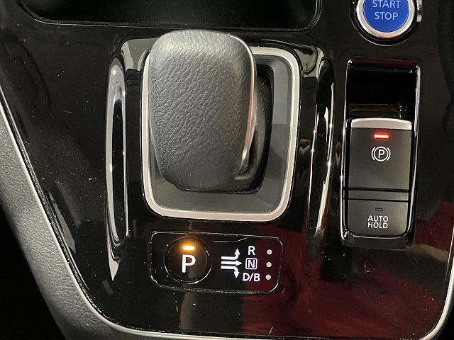 日産 セレナ 1.2 e-POWER ハイウェイスター Vの中古車