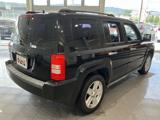 ジープ PATRIOT スポーツ 4WDの中古車