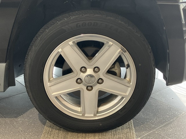 ジープ PATRIOT スポーツ 4WDの中古車