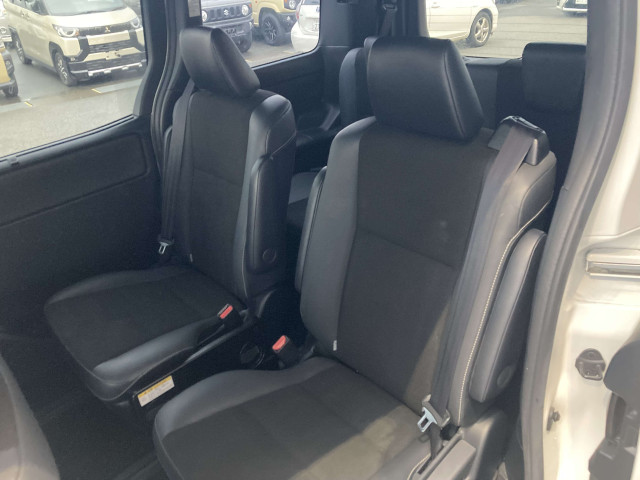 トヨタ ノア 2.0 Si WxBⅡの中古車