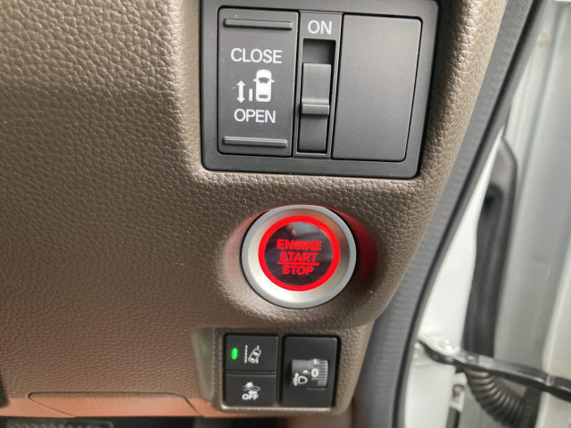 ホンダ N-BOX 660 Lの中古車