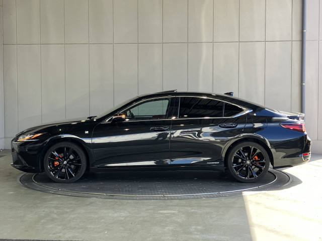 レクサス ES 300h Fスポーツの中古車