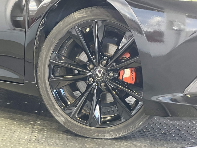 レクサス ES 300h Fスポーツの中古車