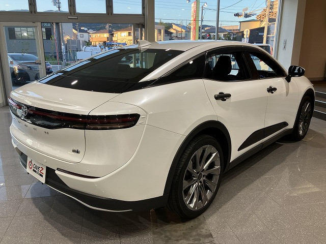 トヨタ クラウンクロスオーバー 2.5 G アドバンスト レザー パッケージ E-Four 4WDの中古車