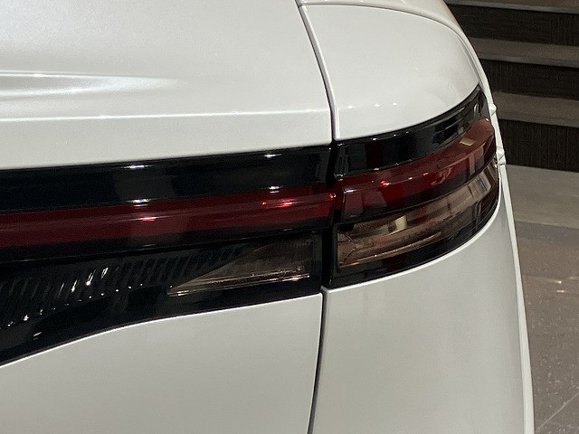 トヨタ クラウンクロスオーバー 2.5 G アドバンスト レザー パッケージ E-Four 4WDの中古車