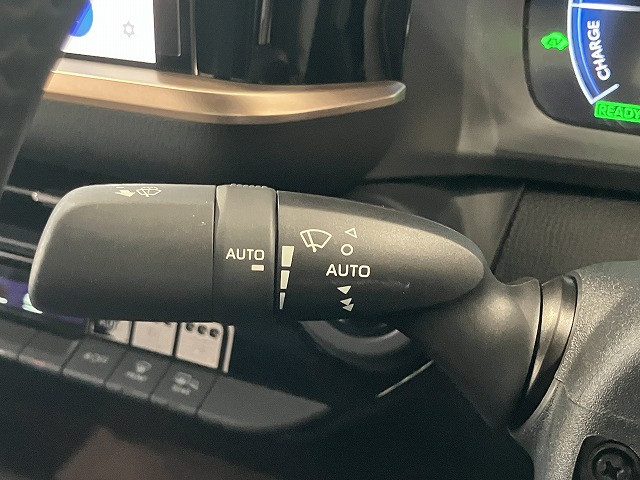 トヨタ クラウンクロスオーバー 2.5 G アドバンスト レザー パッケージ E-Four 4WDの中古車