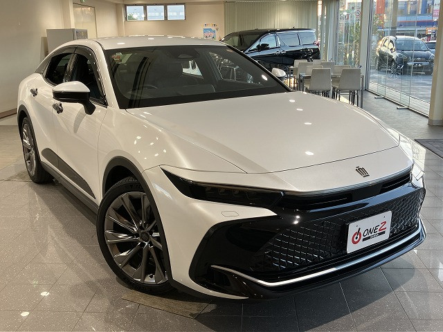 トヨタ クラウンクロスオーバー 2.5 G アドバンスト レザー パッケージ E-Four 4WDの中古車