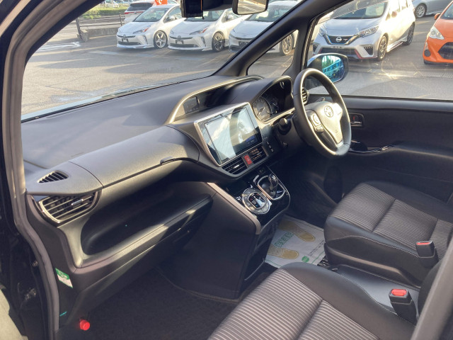 トヨタ ヴォクシーハイブリッド 1.8 ハイブリッド ZS 煌Ⅱの中古車