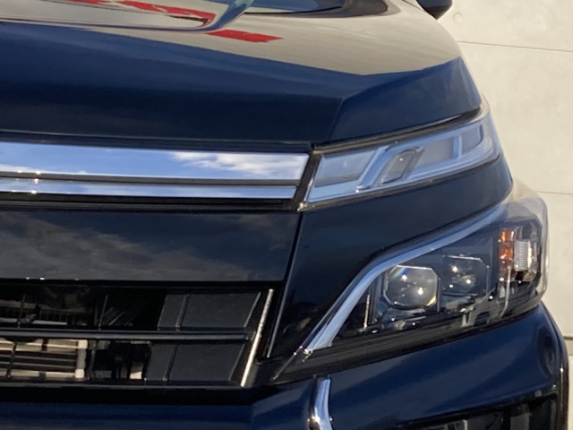 トヨタ ヴォクシーハイブリッド 1.8 ハイブリッド ZS 煌Ⅱの中古車