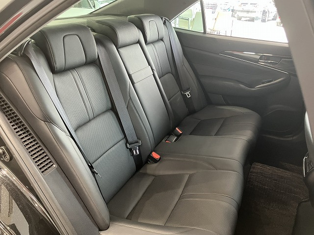 トヨタ クラウンアスリートハイブリッド ハイブリッド 2.5 Sの中古車