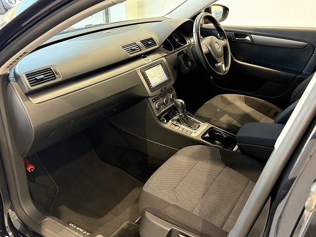 フォルクスワーゲン パサートヴァリアント TSI コンフォートラインの中古車