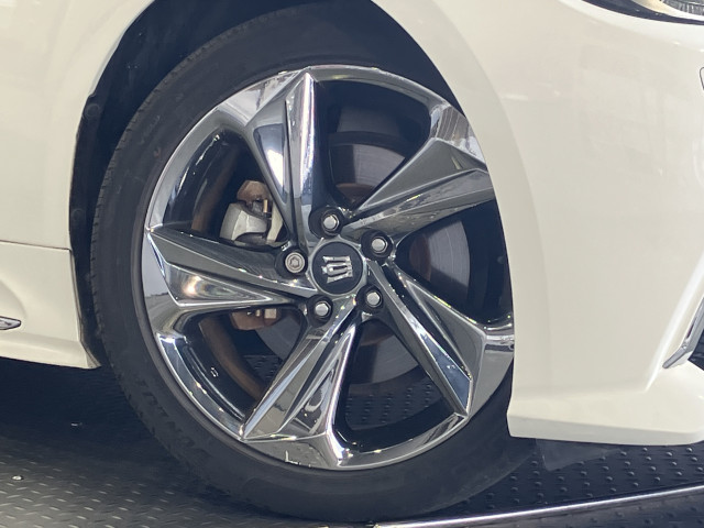 トヨタ クラウン ハイブリッド 2.5 RS アドバンスの中古車