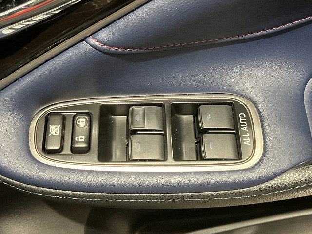 トヨタ クラウンアスリート 2.0 S-Tの中古車