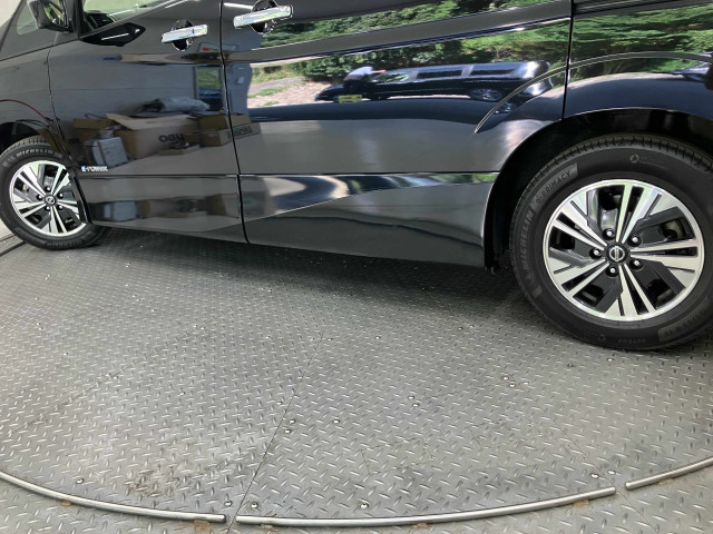 日産 セレナ 1.2 e-POWER ハイウェイスター Vの中古車
