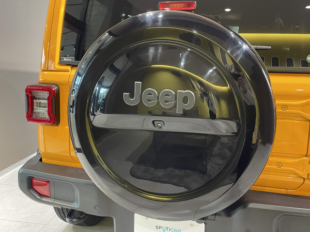 ジープ ラングラー アンリミテッド オーバーランド ナチョ 4WDの中古車