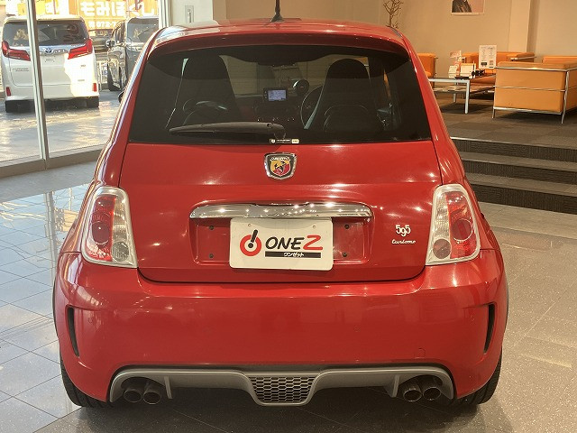 アバルト 595 ツーリズモの中古車