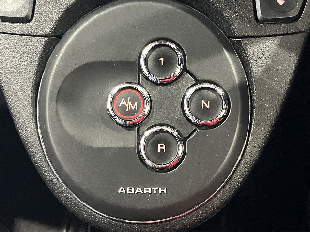アバルト 595 ツーリズモの中古車