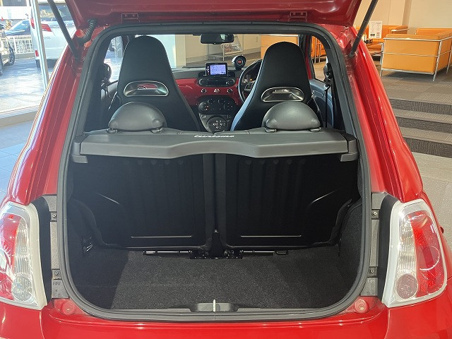 アバルト 595 ツーリズモの中古車