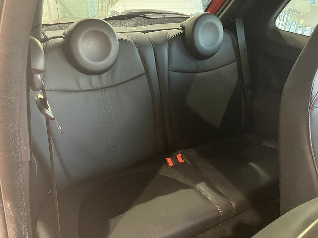 アバルト 595 ツーリズモの中古車