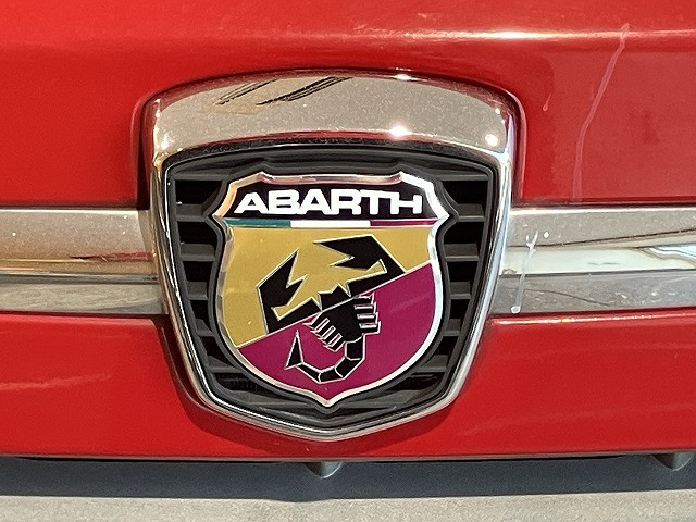 アバルト 595 ツーリズモの中古車