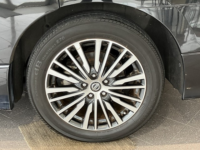 日産 エルグランド 2.5 250ハイウェイスターS セカンドスライドアップシートの中古車