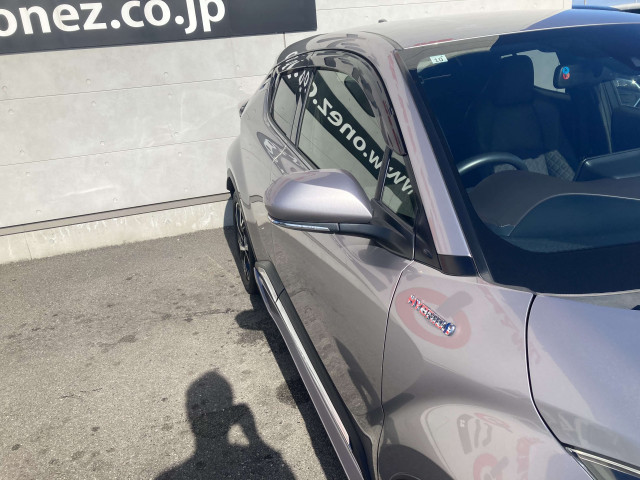 トヨタ C-HR ハイブリッド 1.8 Gの中古車
