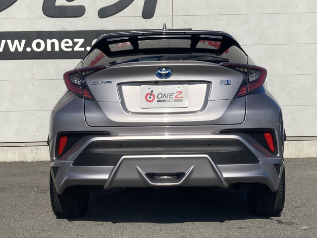 トヨタ C-HR ハイブリッド 1.8 Gの中古車