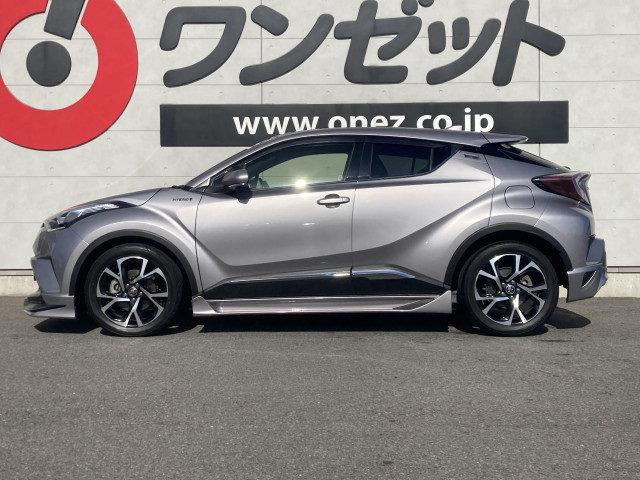 トヨタ C-HR ハイブリッド 1.8 Gの中古車