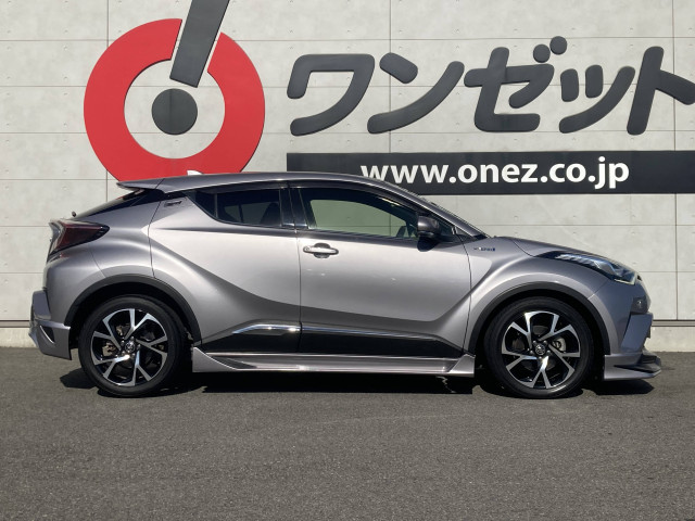 トヨタ C-HR ハイブリッド 1.8 Gの中古車