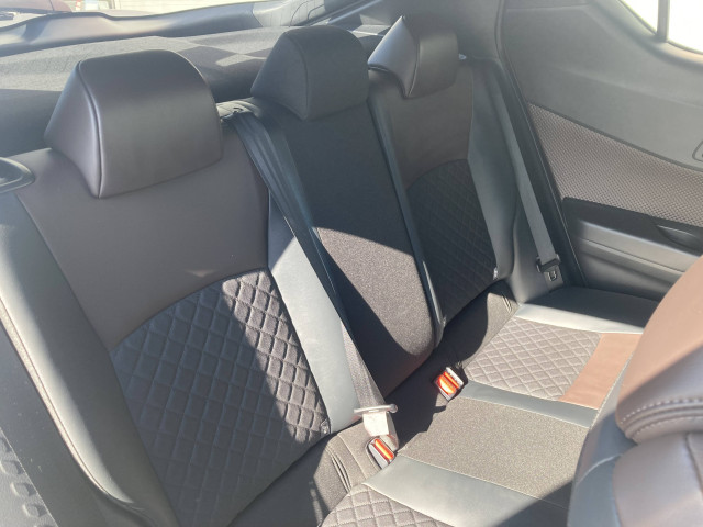 トヨタ C-HR ハイブリッド 1.8 Gの中古車