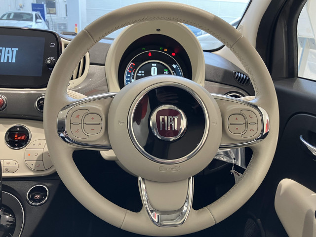 フィアット 500 ツインエア ドルチェヴィータの中古車