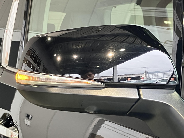 トヨタ アルファードハイブリッド ハイブリッド 2.5 SR Cパッケージ E-Four 4WDの中古車