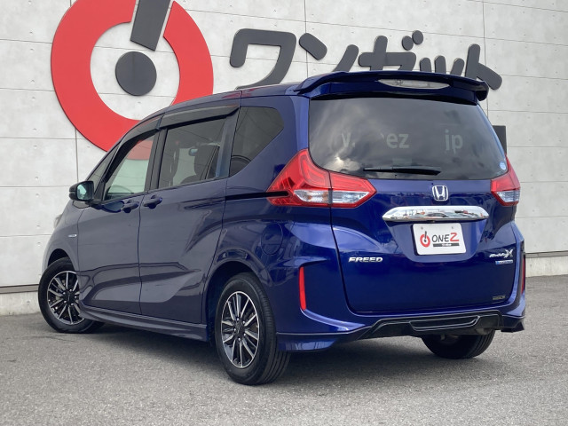 ホンダ フリードハイブリッド 1.5 ハイブリッド モデューロX ホンダセンシングの中古車