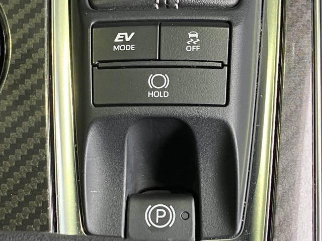 トヨタ クラウン ハイブリッド 2.5 RS アドバンス Four 4WDの中古車