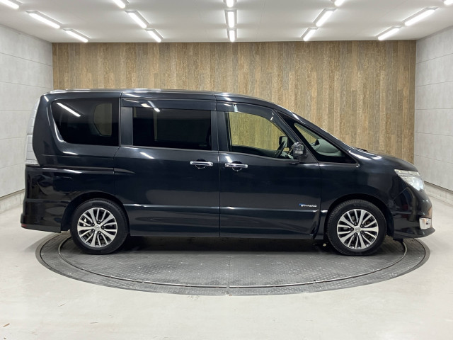 日産 セレナハイブリッド 2.0 ハイウェイスター Vセレクション+SafetyⅡ S-HYBRIDの中古車