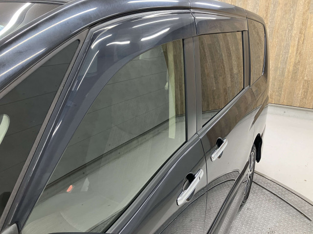 日産 セレナハイブリッド 2.0 ハイウェイスター Vセレクション+SafetyⅡ S-HYBRIDの中古車