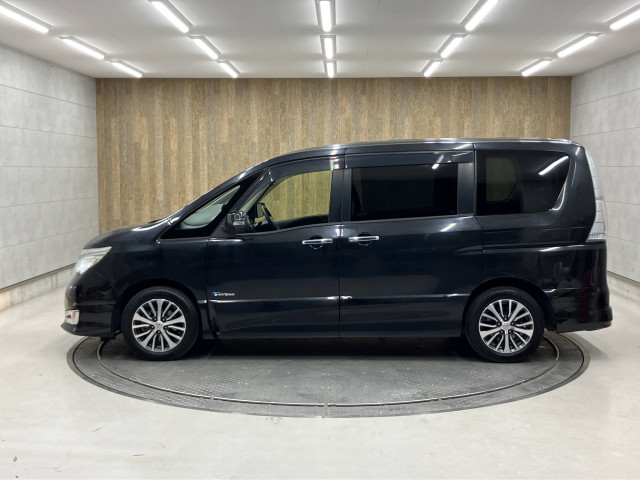 日産 セレナハイブリッド 2.0 ハイウェイスター Vセレクション+SafetyⅡ S-HYBRIDの中古車