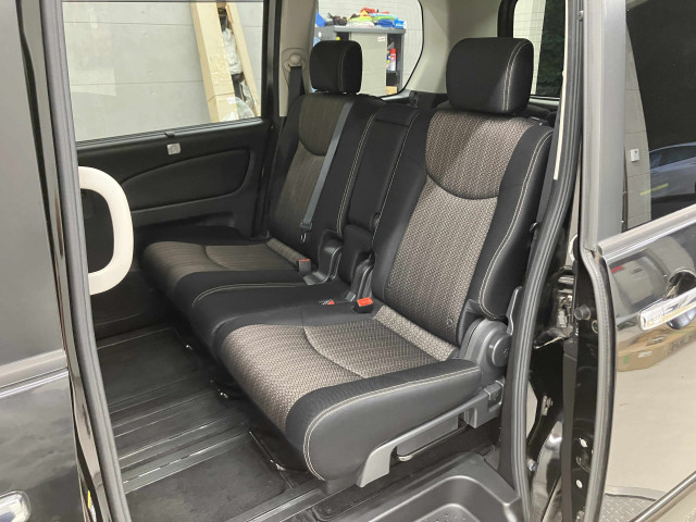 日産 セレナハイブリッド 2.0 ハイウェイスター Vセレクション+SafetyⅡ S-HYBRIDの中古車