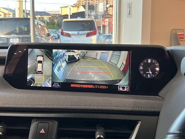 レクサス UX 250h バージョンLの中古車