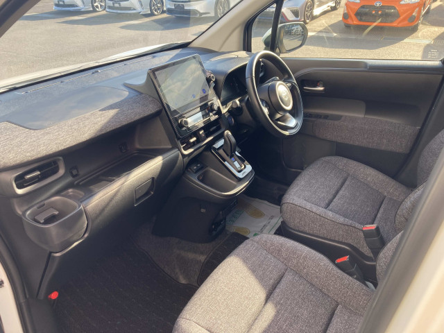 トヨタ シエンタ ハイブリッド 1.5 Zの中古車