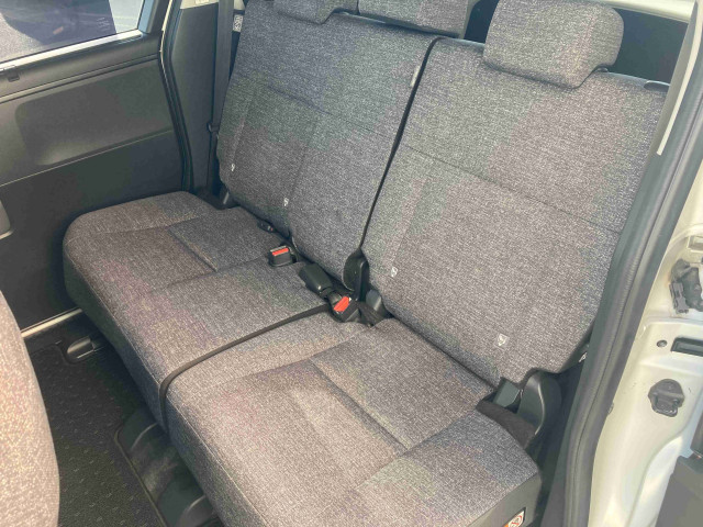 トヨタ シエンタ ハイブリッド 1.5 Zの中古車