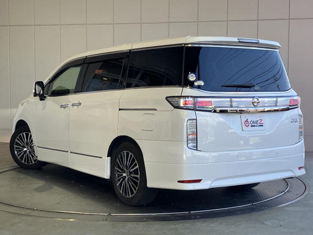 日産 エルグランド 3.5 350ハイウェイスター アーバンクロム ステップタイプの中古車