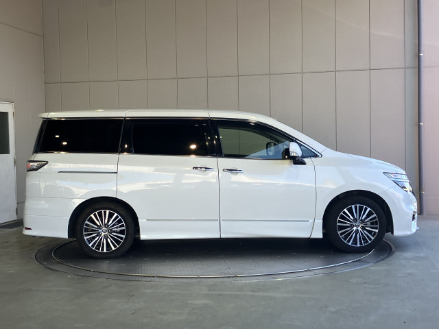 日産 エルグランド 3.5 350ハイウェイスター アーバンクロム ステップタイプの中古車