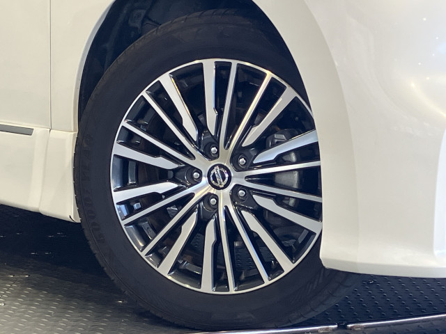 日産 エルグランド 3.5 350ハイウェイスター アーバンクロム ステップタイプの中古車