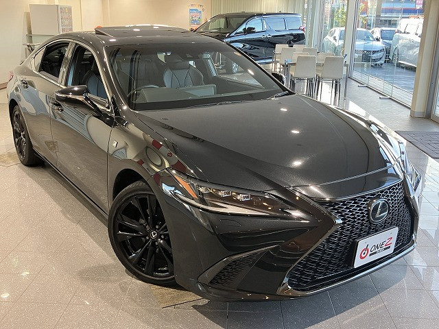 レクサス ES 300h Fスポーツの中古車