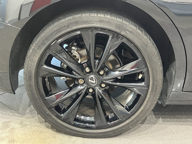 レクサス ES 300h Fスポーツの中古車