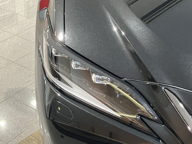 レクサス ES 300h Fスポーツの中古車