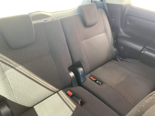 トヨタ ヴォクシー 1.8 ハイブリッド Vの中古車