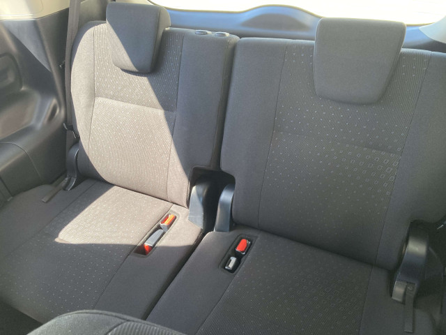 トヨタ ヴォクシー 1.8 ハイブリッド Vの中古車
